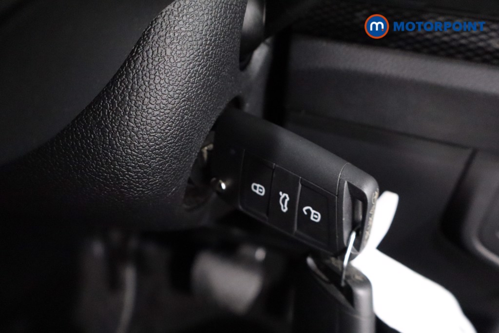 Volkswagen Polo Life Automatic Petrol Hatchback - Stock Number (1561479) - 13th supplementary image