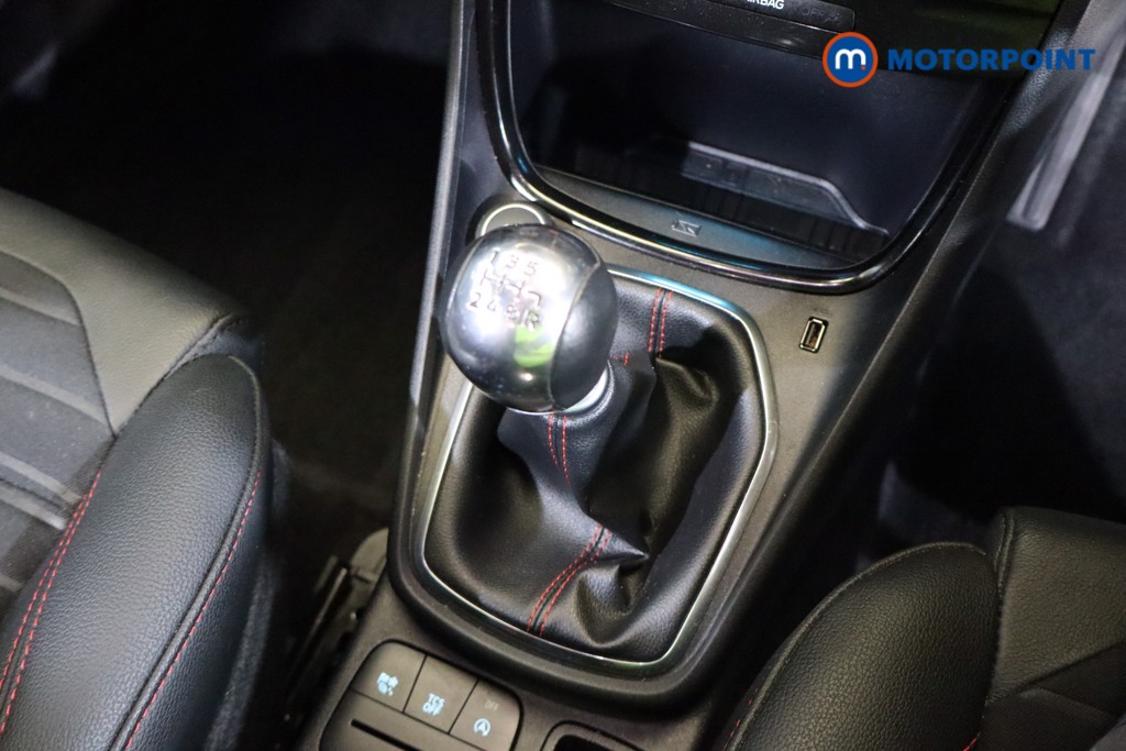 Ford Puma St-Line X Manual Petrol-Electric Hybrid SUV - Stock Number (1463258) - 8th supplementary image