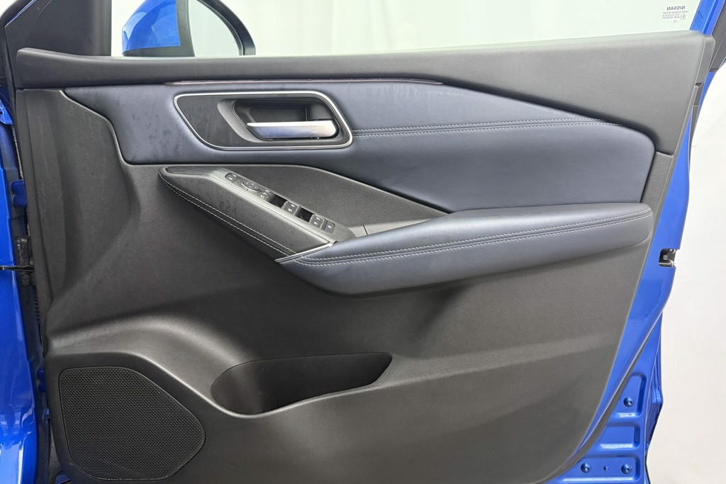 Nissan Qashqai Tekna Manual Petrol SUV - Stock Number (1543664) - 18th supplementary image