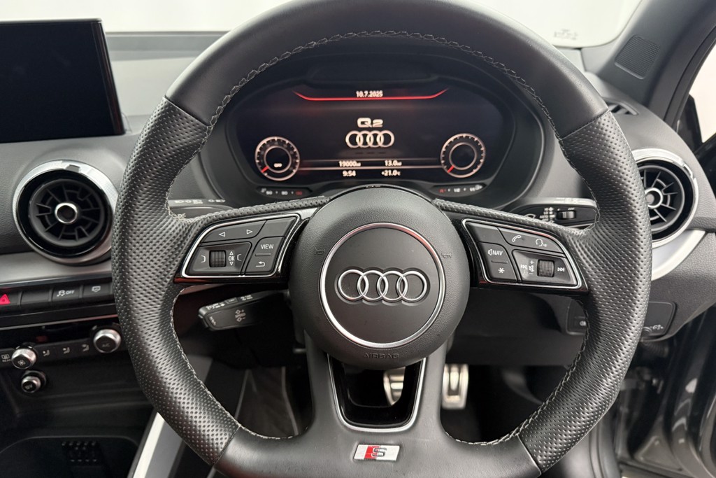 Audi Q2 Black Edition Manual Petrol SUV - Stock Number (1544946) - 3rd supplementary image