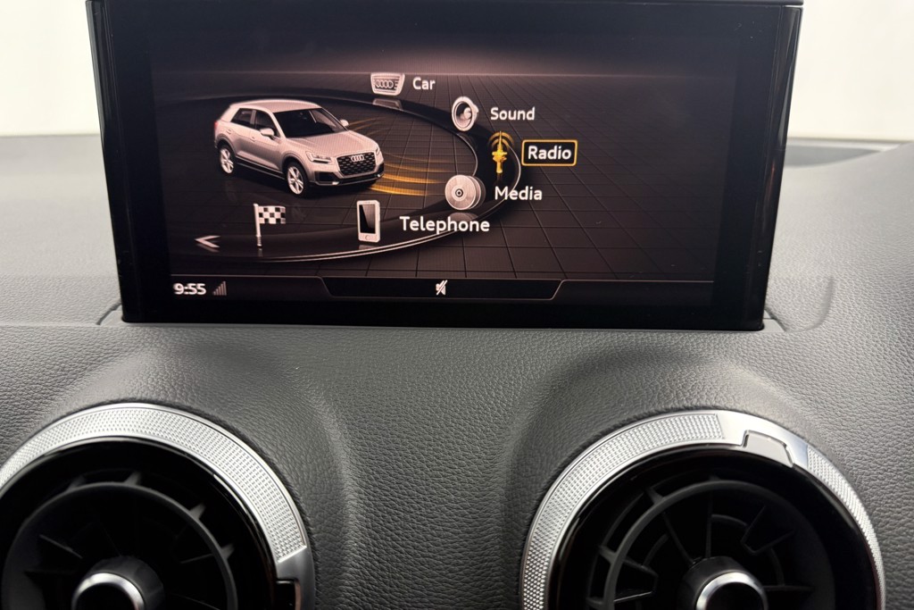 Audi Q2 Black Edition Manual Petrol SUV - Stock Number (1544946) - 7th supplementary image