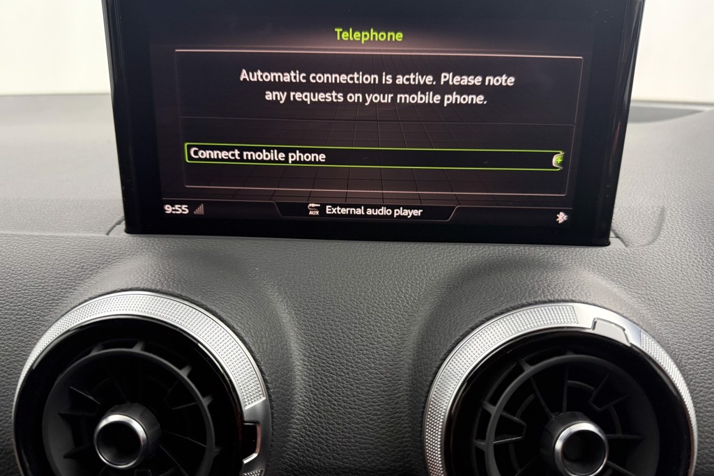 Audi Q2 Black Edition Manual Petrol SUV - Stock Number (1544946) - 9th supplementary image