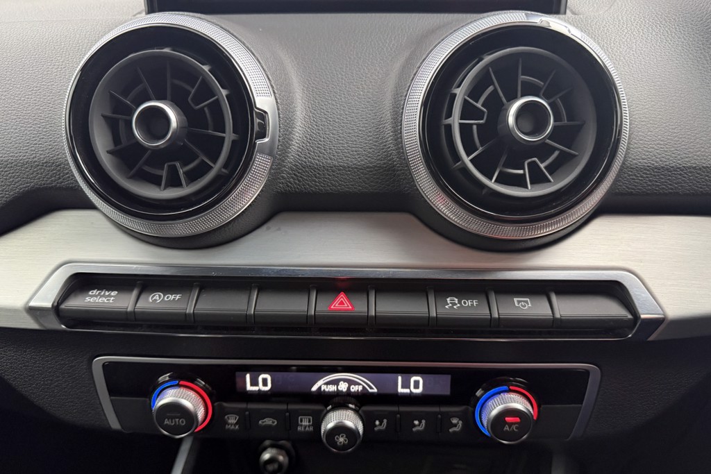 Audi Q2 Black Edition Manual Petrol SUV - Stock Number (1544946) - 12th supplementary image
