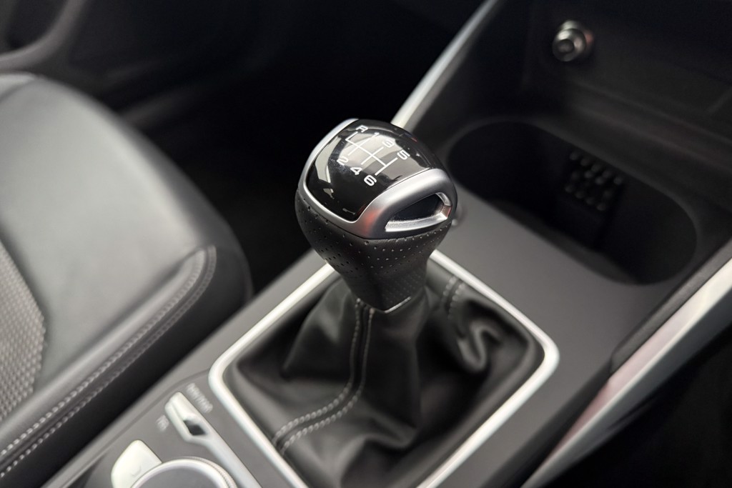 Audi Q2 Black Edition Manual Petrol SUV - Stock Number (1544946) - 15th supplementary image
