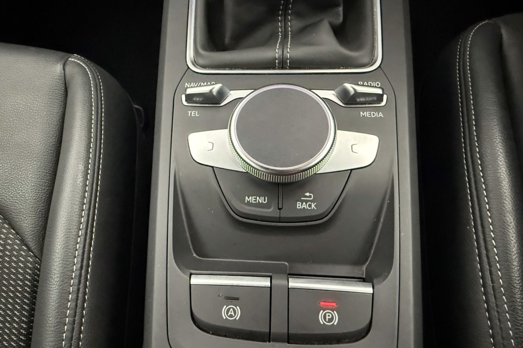Audi Q2 Black Edition Manual Petrol SUV - Stock Number (1544946) - 16th supplementary image