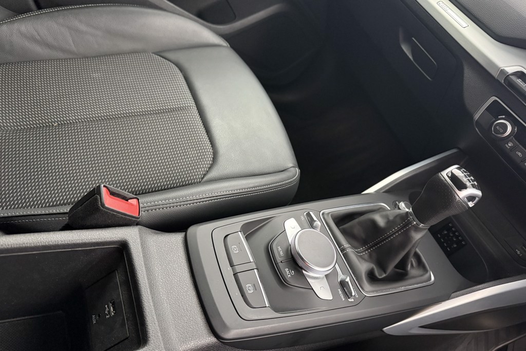 Audi Q2 Black Edition Manual Petrol SUV - Stock Number (1544946) - 17th supplementary image