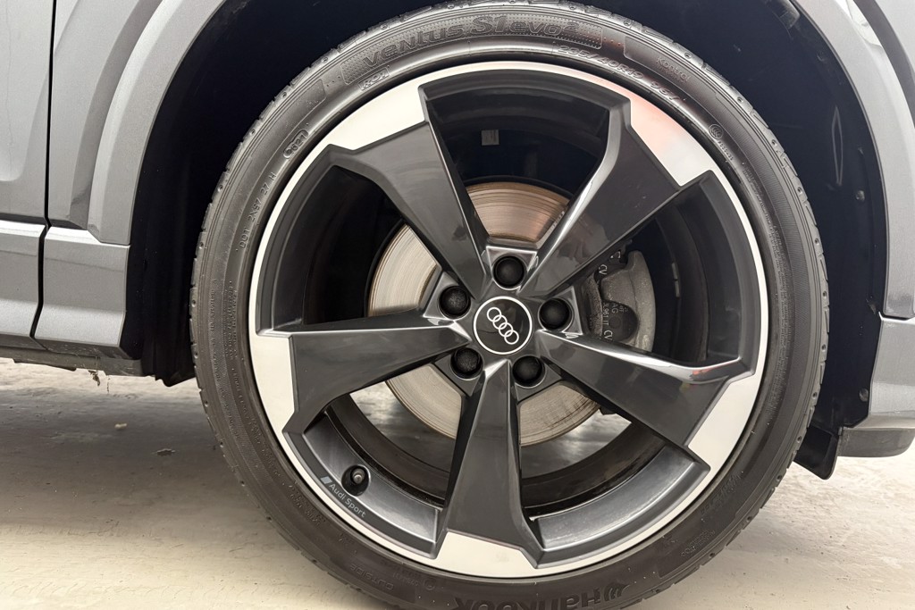 Audi Q2 Black Edition Manual Petrol SUV - Stock Number (1544946) - 32nd supplementary image