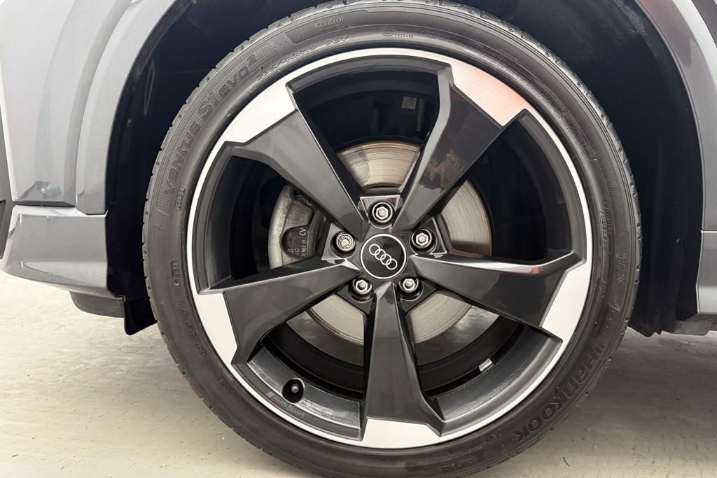 Audi Q2 Black Edition Manual Petrol SUV - Stock Number (1544946) - 35th supplementary image