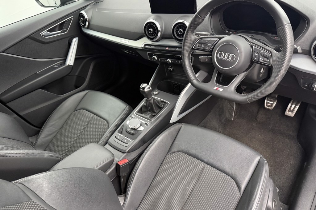 Audi Q2 Black Edition Manual Petrol SUV - Stock Number (1544946) - 1st supplementary image