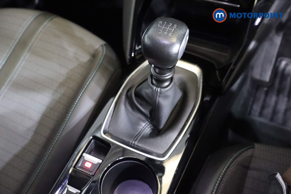 Peugeot 2008 Allure Premium Manual Petrol SUV - Stock Number (1546768) - 8th supplementary image