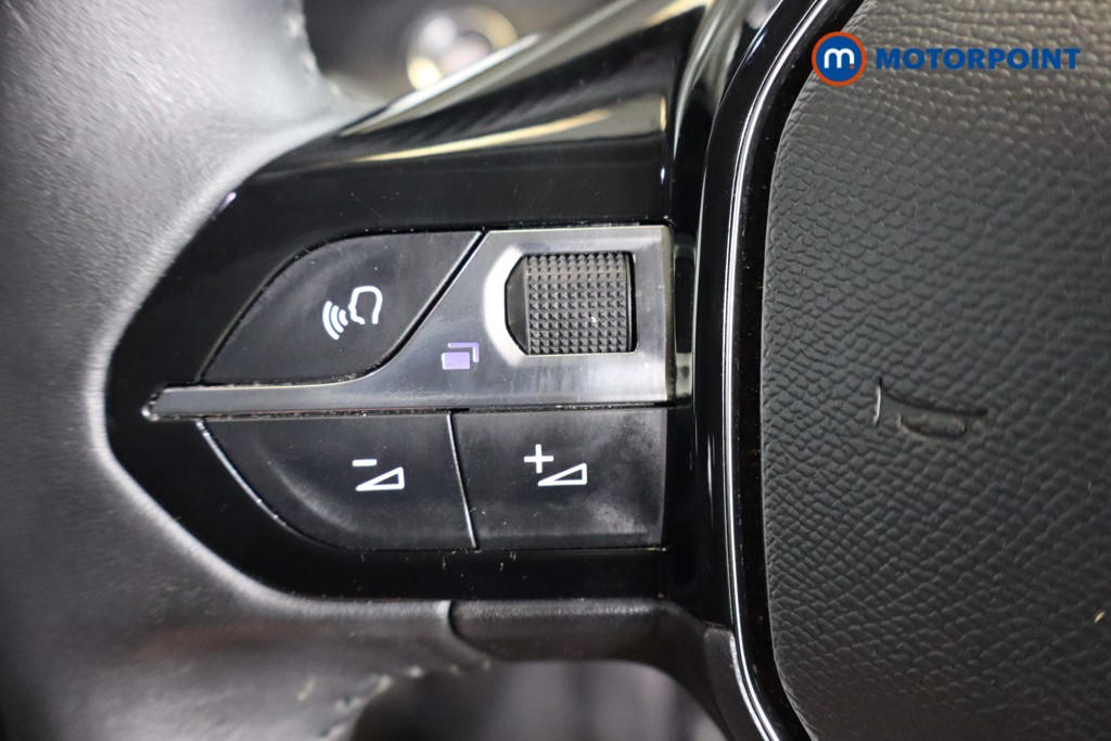 Peugeot 2008 Allure Premium Manual Petrol SUV - Stock Number (1546768) - 9th supplementary image