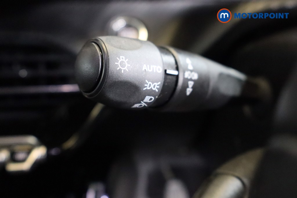 Peugeot 2008 Allure Premium Manual Petrol SUV - Stock Number (1546768) - 12th supplementary image