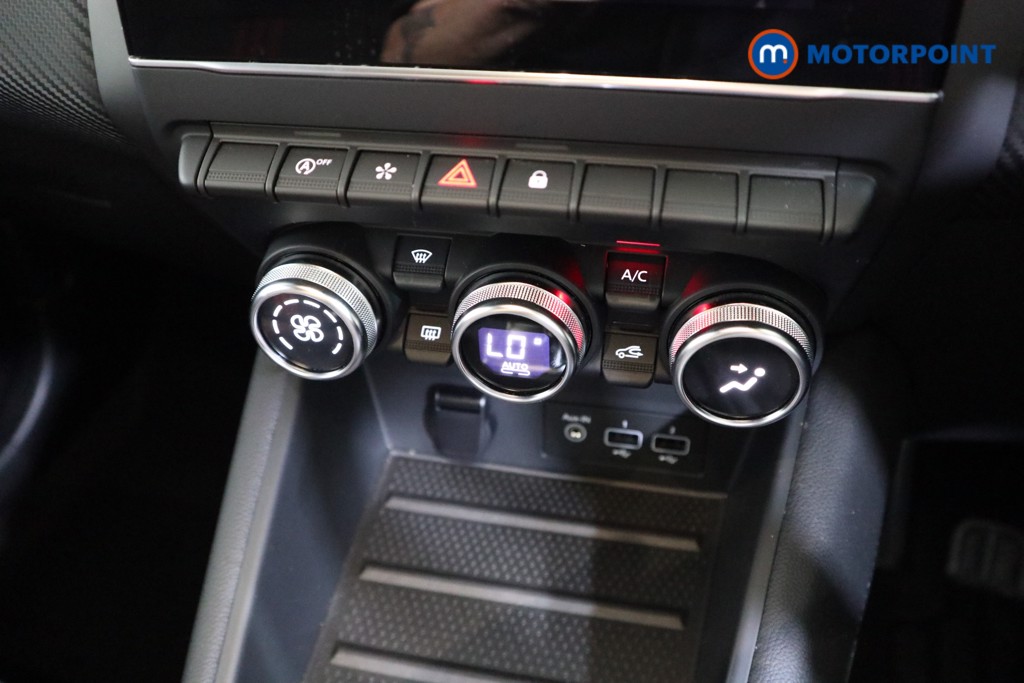 Renault Captur R.S. Line Automatic Petrol SUV - Stock Number (1552038) - 8th supplementary image