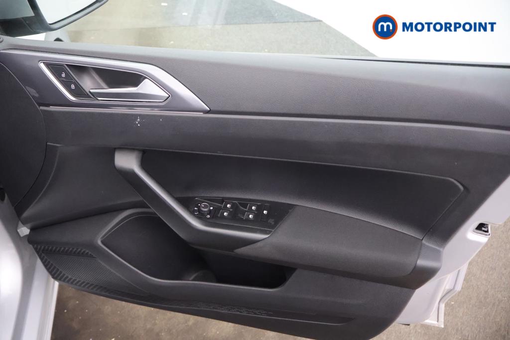 Volkswagen Polo Style Manual Petrol Hatchback - Stock Number (1553367) - 9th supplementary image