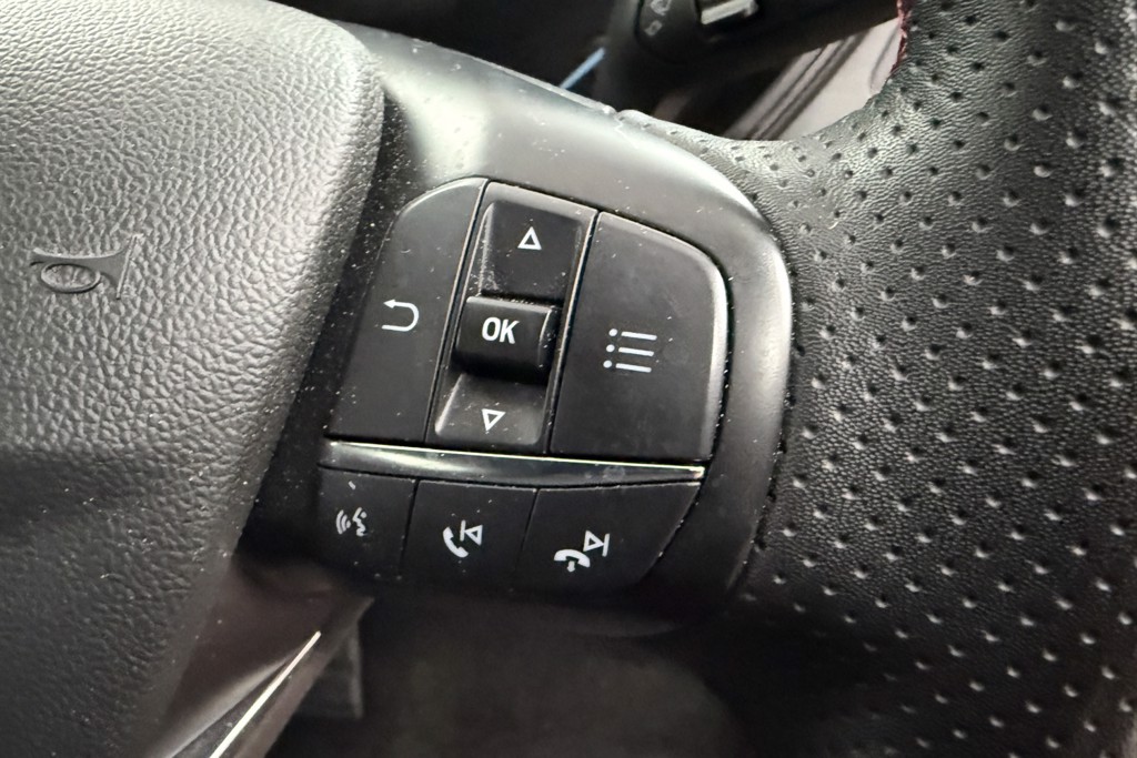 Ford Focus St-Line Manual Petrol Hatchback - Stock Number (1553377) - 4th supplementary image