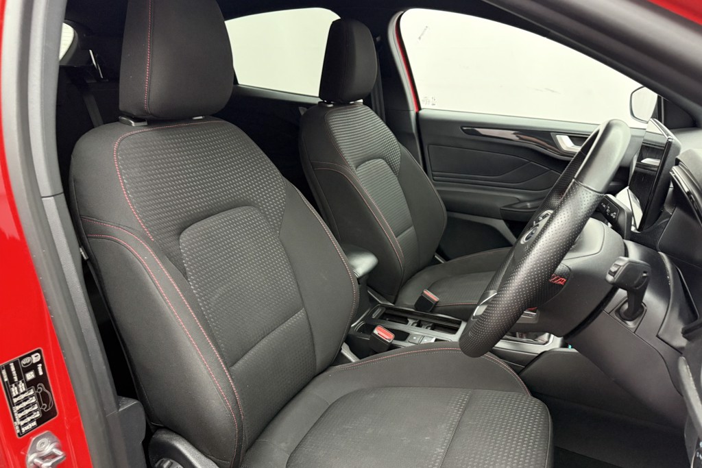 Ford Focus St-Line Manual Petrol Hatchback - Stock Number (1553377) - 14th supplementary image