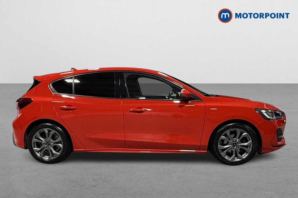 Ford Focus St-Line Manual Petrol Hatchback - Stock Number (1553377) - Drivers side