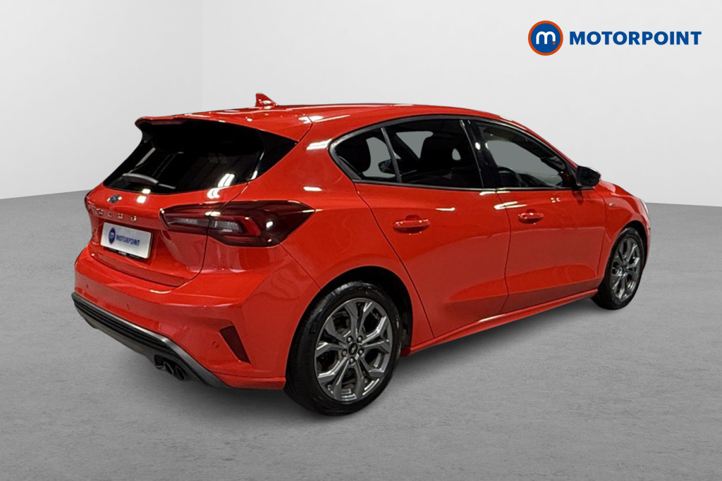 Ford Focus St-Line Manual Petrol Hatchback - Stock Number (1553377) - Drivers side rear corner