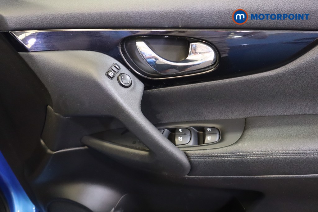 Nissan Qashqai Acenta Premium Automatic Diesel SUV - Stock Number (1554200) - 7th supplementary image