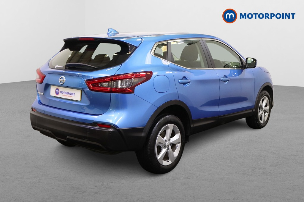 Nissan Qashqai Acenta Premium Automatic Diesel SUV - Stock Number (1554200) - Drivers side rear corner