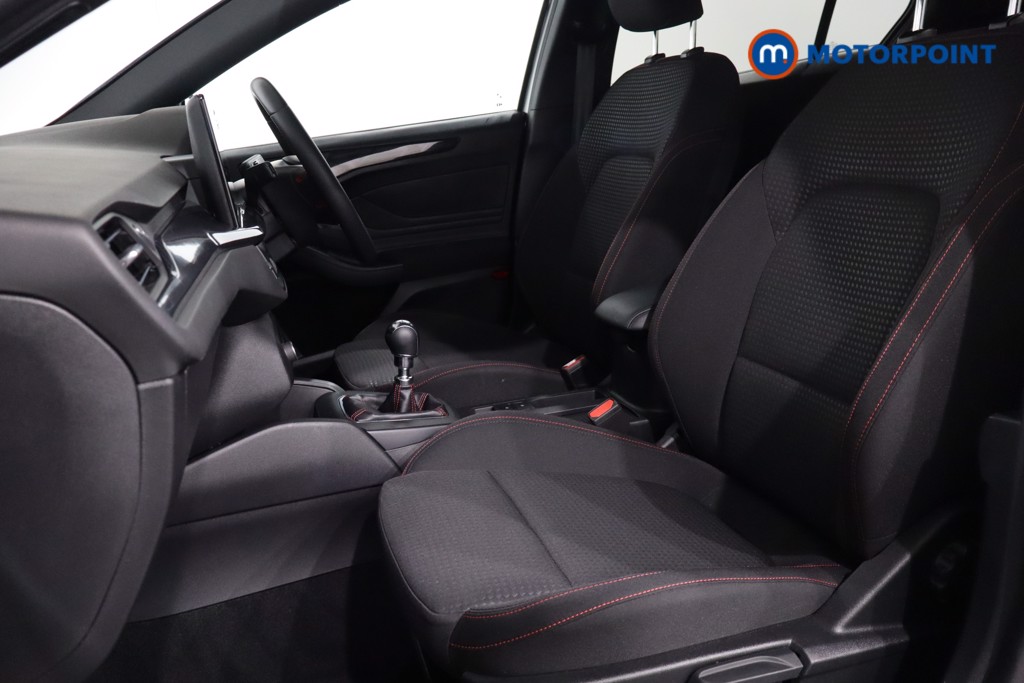 Ford Focus St-Line Manual Petrol Hatchback - Stock Number (1554204) - 4th supplementary image