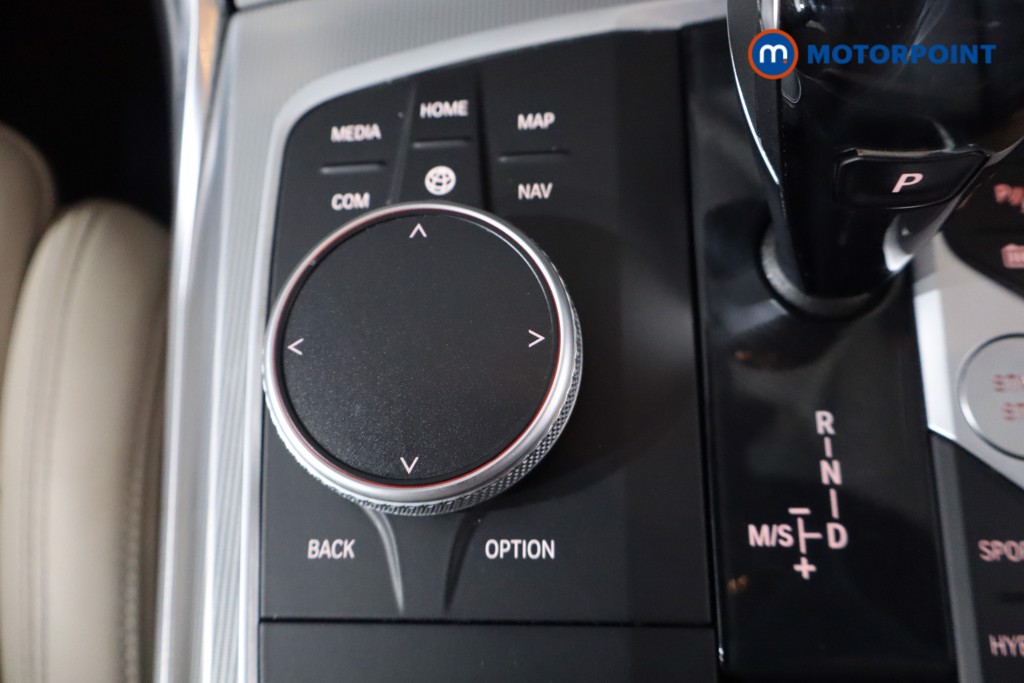 BMW 3 Series M Sport Automatic Petrol Plug-In Hybrid Estate - Stock Number (1554914) - 15th supplementary image