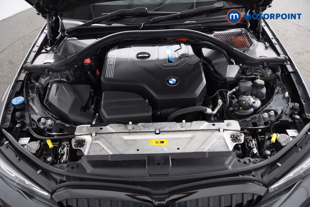 BMW 3 Series M Sport Automatic Petrol Plug-In Hybrid Estate - Stock Number (1554914) - 28th supplementary image