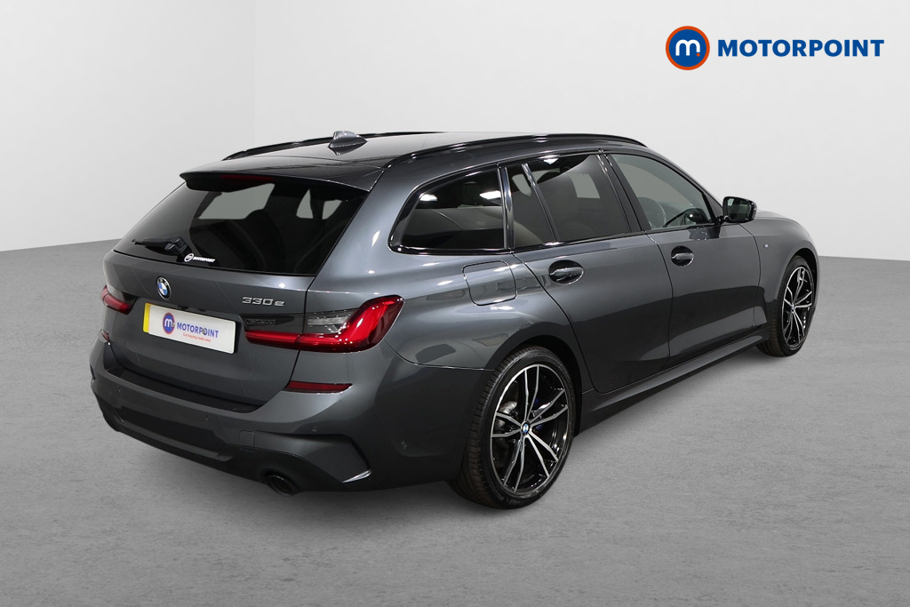 BMW 3 Series M Sport Automatic Petrol Plug-In Hybrid Estate - Stock Number (1554914) - Drivers side rear corner