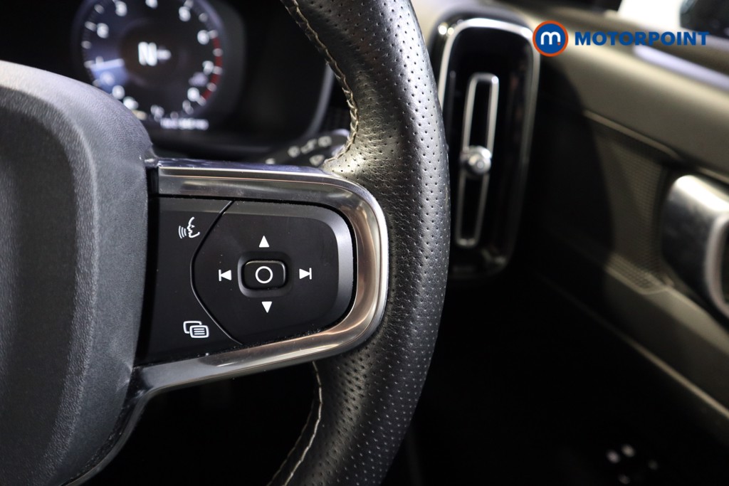 Volvo Xc40 R Design Manual Petrol SUV - Stock Number (1555109) - 4th supplementary image