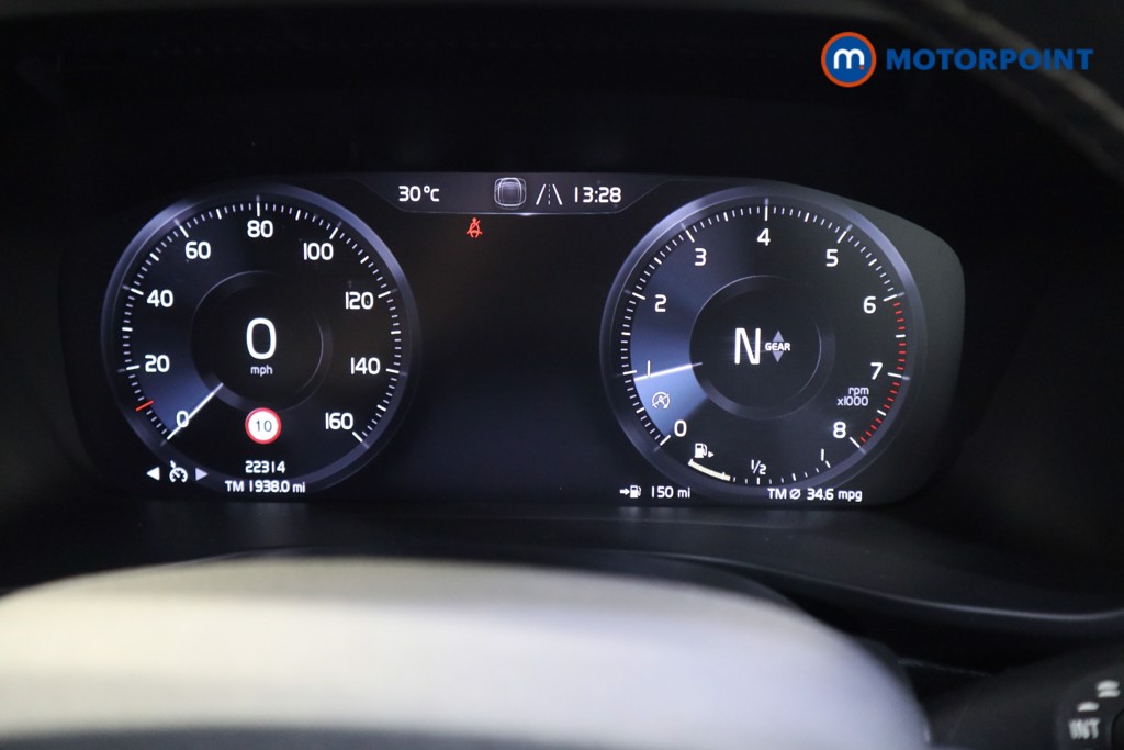 Volvo Xc40 R Design Manual Petrol SUV - Stock Number (1555109) - 5th supplementary image