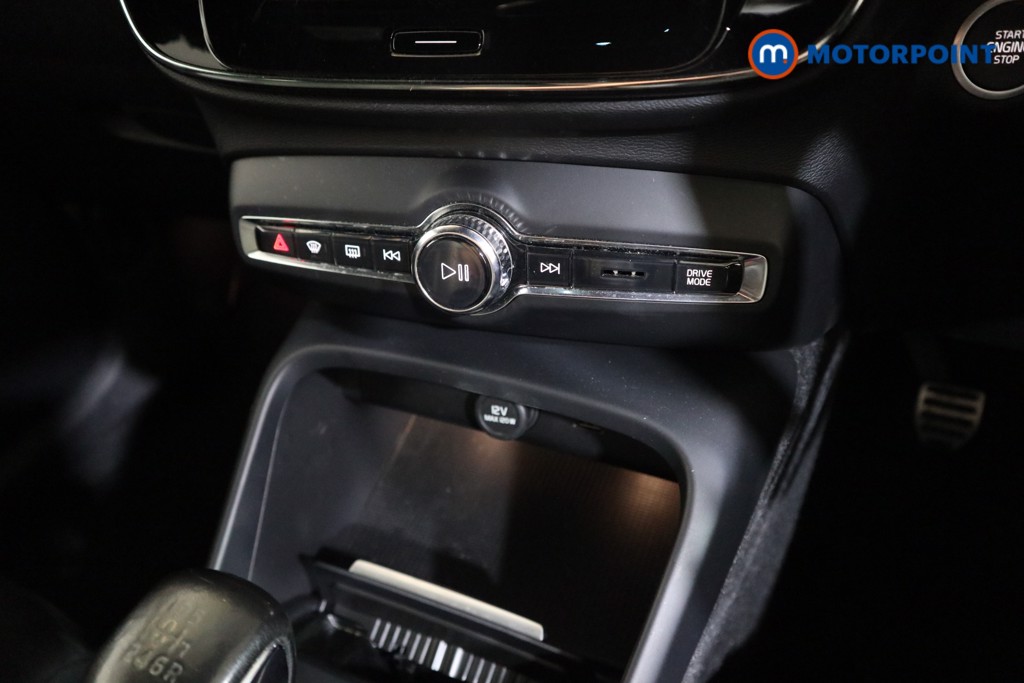 Volvo Xc40 R Design Manual Petrol SUV - Stock Number (1555109) - 7th supplementary image