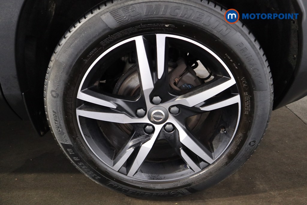 Volvo Xc40 R Design Manual Petrol SUV - Stock Number (1555109) - 17th supplementary image