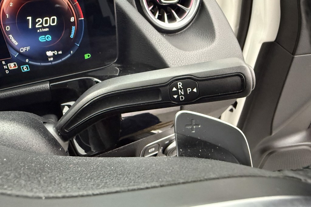 Mercedes-Benz GLA Exclusive Edition Automatic Petrol Plug-In Hybrid SUV - Stock Number (1555734) - 6th supplementary image