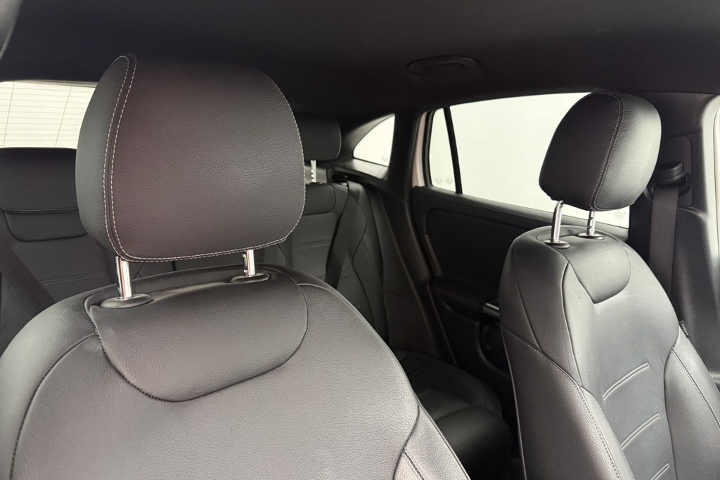 Mercedes-Benz GLA Exclusive Edition Automatic Petrol Plug-In Hybrid SUV - Stock Number (1555734) - 26th supplementary image