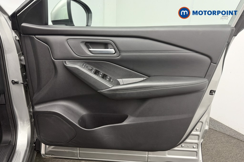 Nissan Qashqai Acenta Premium Manual Petrol SUV - Stock Number (1555881) - 3rd supplementary image