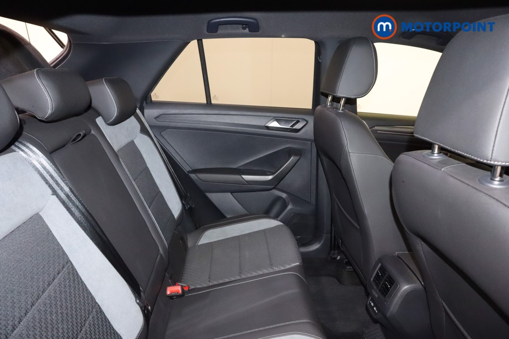 Volkswagen T-Roc R-Line Manual Petrol SUV - Stock Number (1556275) - 13th supplementary image