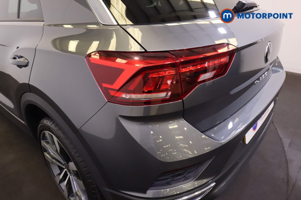 Volkswagen T-Roc R-Line Manual Petrol SUV - Stock Number (1556275) - 21st supplementary image
