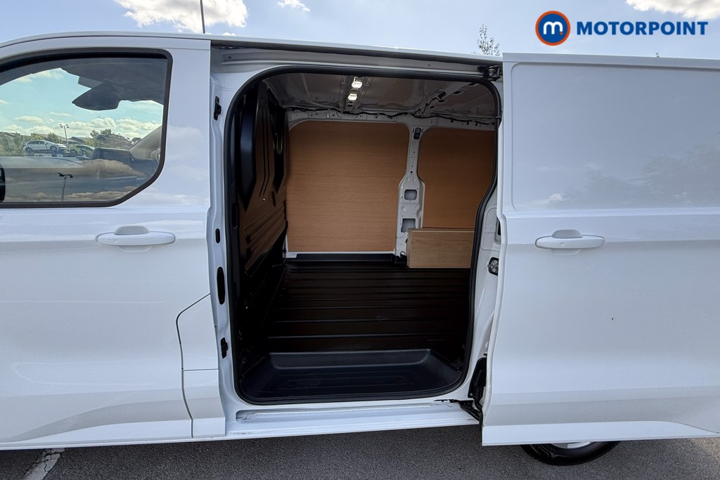 Ford Transit Custom Limited Manual Diesel Panel Van - Stock Number (1556935) - 32nd supplementary image