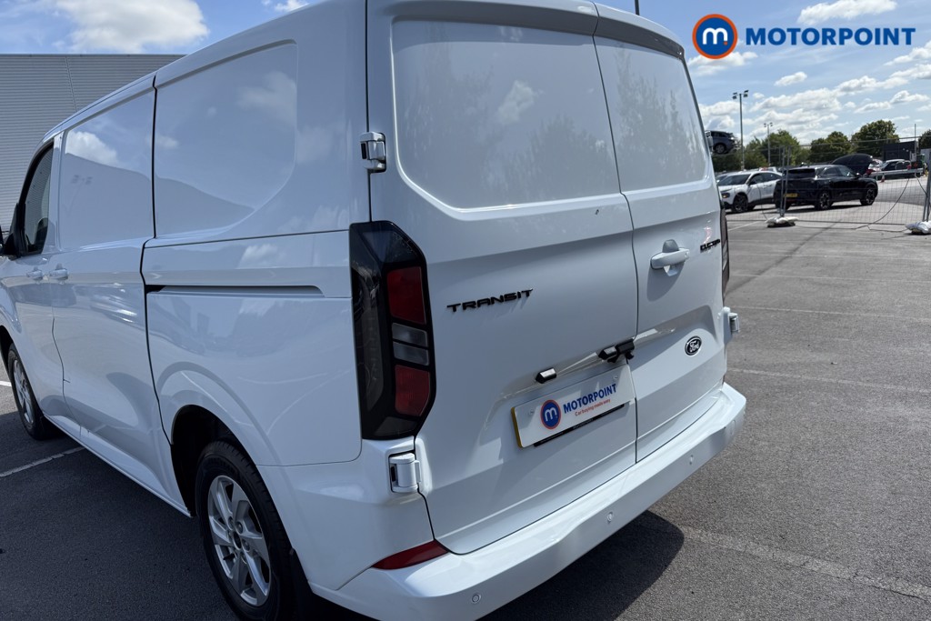 Ford Transit Custom Limited Manual Diesel Panel Van - Stock Number (1556935) - Passenger side