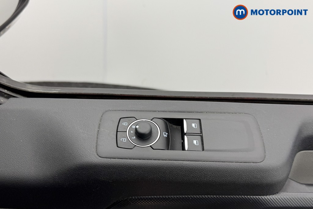 Ford Transit Custom Limited Manual Diesel Panel Van - Stock Number (1556944) - 13th supplementary image