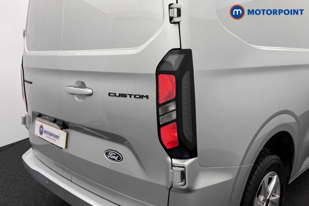 Ford Transit Custom Limited Manual Diesel Panel Van - Stock Number (1556944) - 20th supplementary image