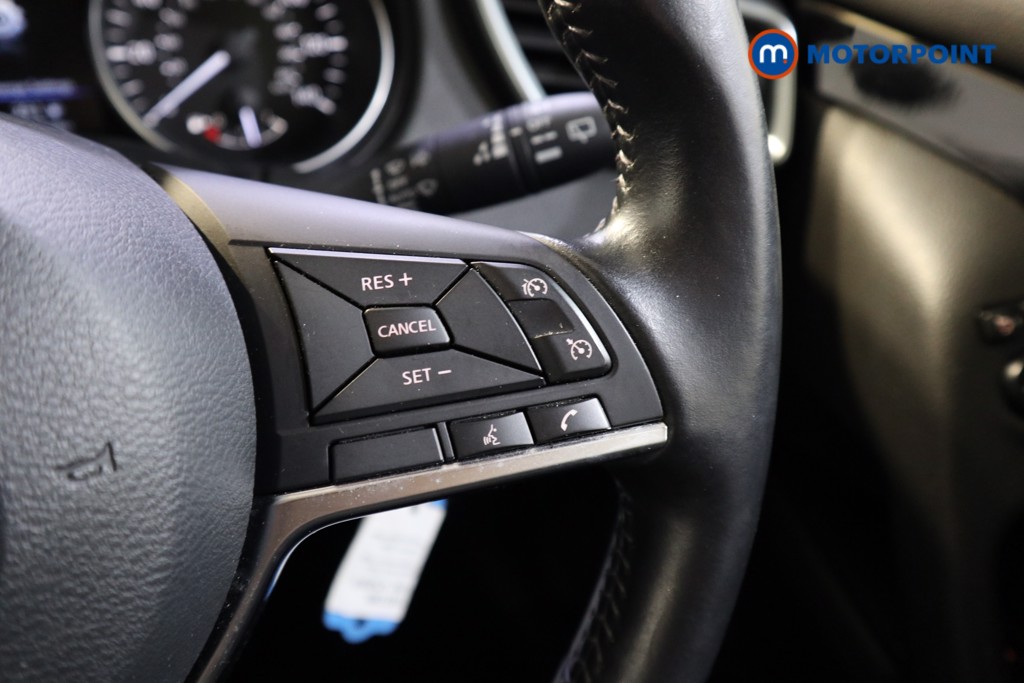 Nissan Qashqai Acenta Premium Manual Diesel SUV - Stock Number (1557285) - 4th supplementary image