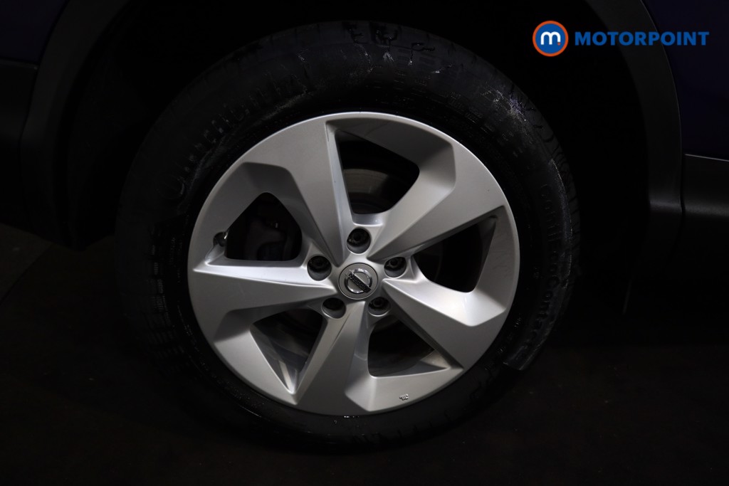 Nissan Qashqai Acenta Premium Manual Diesel SUV - Stock Number (1557285) - 13th supplementary image