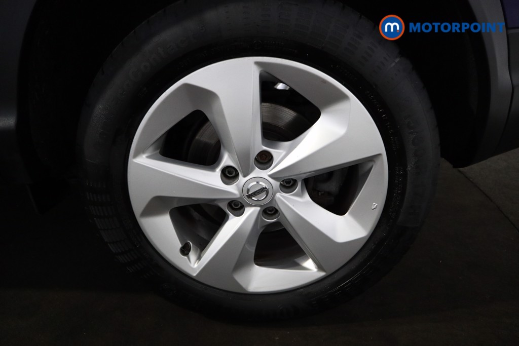 Nissan Qashqai Acenta Premium Manual Diesel SUV - Stock Number (1557285) - 16th supplementary image