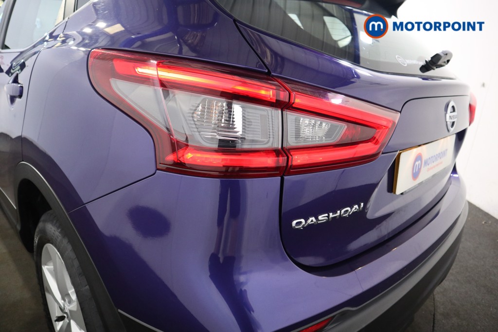 Nissan Qashqai Acenta Premium Manual Diesel SUV - Stock Number (1557285) - 19th supplementary image