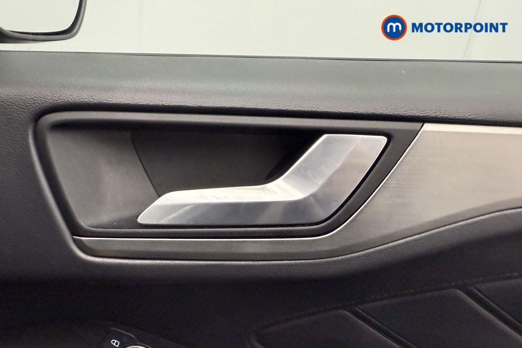 Ford Focus Titanium Manual Petrol Estate - Stock Number (1557836) - 16th supplementary image