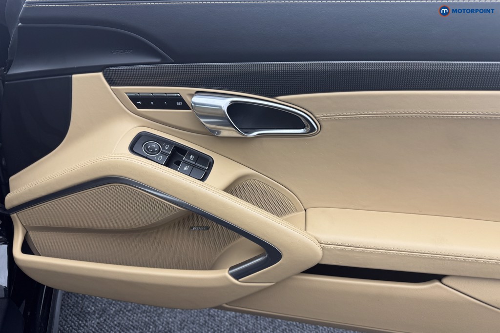 Porsche 911 S Automatic Petrol Coupe - Stock Number (1557874) - 7th supplementary image