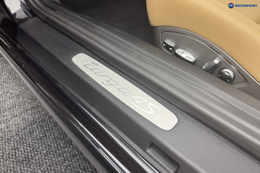 Porsche 911 S Automatic Petrol Coupe - Stock Number (1557874) - 15th supplementary image