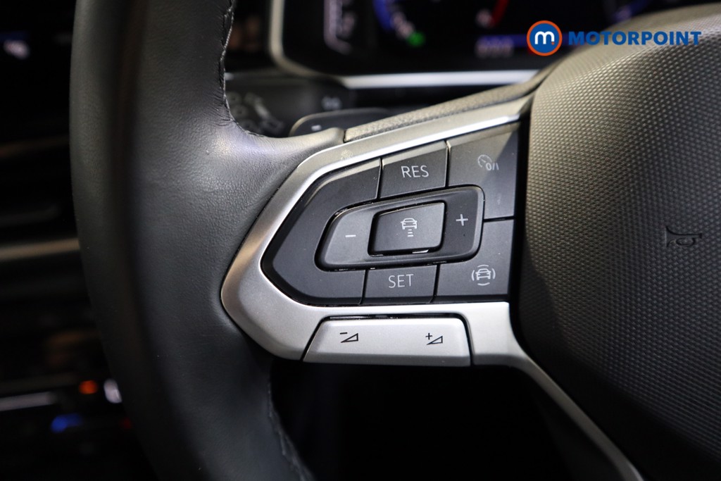 Volkswagen T-Roc R-Line Automatic Petrol SUV - Stock Number (1559481) - 3rd supplementary image