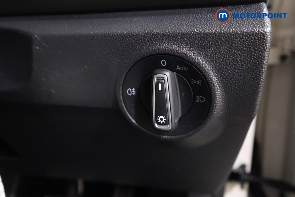 Volkswagen T-Roc R-Line Automatic Petrol SUV - Stock Number (1559481) - 9th supplementary image